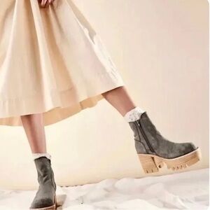 Free People Peston Chelsea Boot Suede Platform Zip Block Heel Gray Size 8 NEW